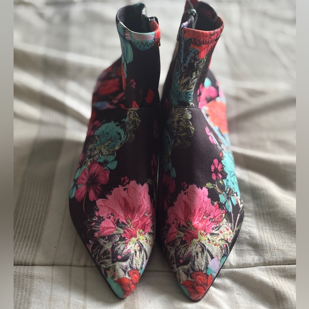 Steve Madden Floral Satin Ankle Boots NWOT